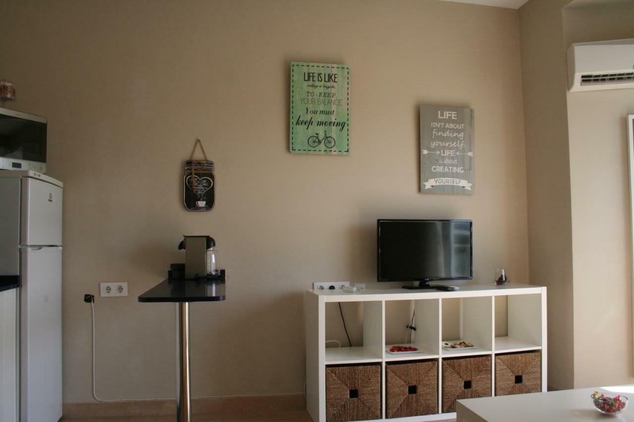 Clb Feria Apartment Sevilla Bagian luar foto