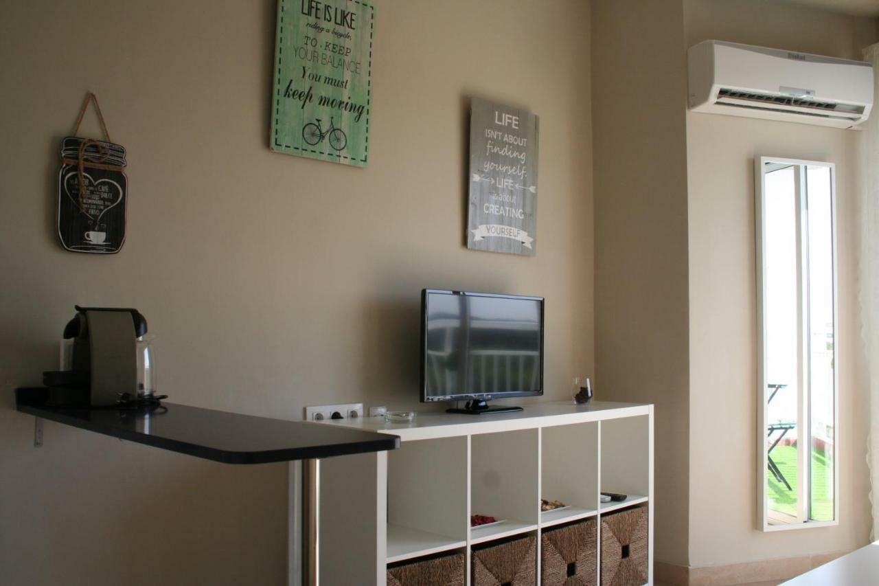 Clb Feria Apartment Sevilla Bagian luar foto